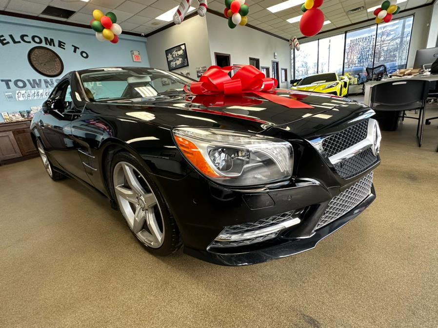 2014 Mercedes-Benz SL-Class //AMG SPORT PACKAGE 2dr Roadster SL 550, available for sale in Inwood, New York | 5 Towns Drive. Inwood, New York 2014 Mercedes-Benz SL-Class //AMG SPORT PACKAGE 2dr Roadster SL 550, available for sale in Inwood, New York | 5 Towns Drive. Inwood, New York