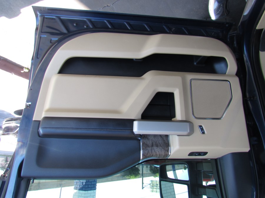2017 Ford Super Duty F-350 SRW Lariat 4WD Crew Cab 6.75'' Box, available for sale in Orlando, Florida | VIP Auto Enterprise, Inc. Orlando, Florida 2017 Ford Super Duty F-350 SRW Lariat 4WD Crew Cab 6.75'' Box, available for sale in Orlando, Florida | VIP Auto Enterprise, Inc. Orlando, Florida