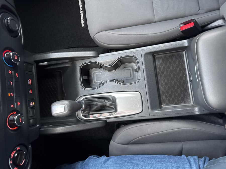 2022 Nissan Frontier Crew Cab 4x4 S Auto, available for sale in Waterbury, Connecticut | National Auto Brokers, Inc.. Waterbury, Connecticut 2022 Nissan Frontier Crew Cab 4x4 S Auto, available for sale in Waterbury, Connecticut | National Auto Brokers, Inc.. Waterbury, Connecticut