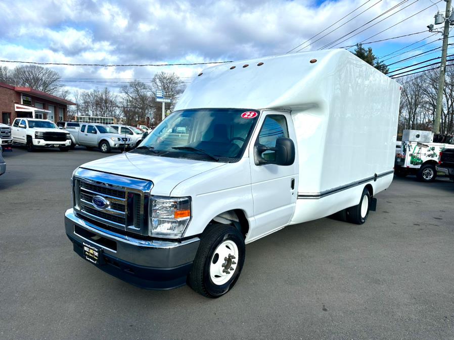 Used 2023 Ford E-Series Cutaway in South Windsor, Connecticut | Mike And Tony Auto Sales, Inc. South Windsor, Connecticut