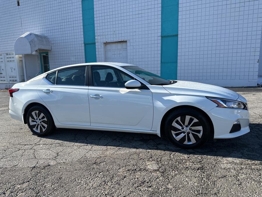 2021 Nissan Altima 2.5 S Sedan, available for sale in Milford, Connecticut | Dealertown Auto Wholesalers. Milford, Connecticut 2021 Nissan Altima 2.5 S Sedan, available for sale in Milford, Connecticut | Dealertown Auto Wholesalers. Milford, Connecticut