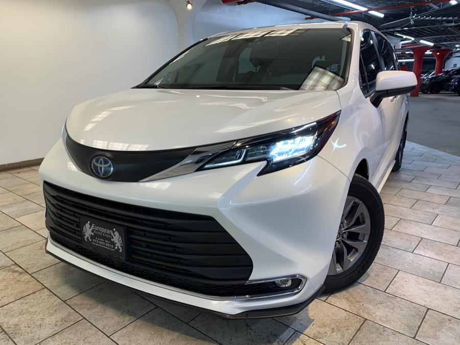 Used 2021 Toyota Sienna in Lodi, New Jersey | European Auto Expo. Lodi, New Jersey