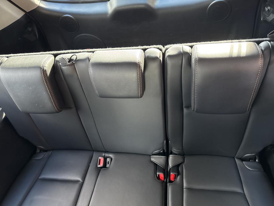 2018 Toyota Highlander Limited V6 AWD, available for sale in Waterbury, Connecticut | National Auto Brokers, Inc.. Waterbury, Connecticut 2018 Toyota Highlander Limited V6 AWD, available for sale in Waterbury, Connecticut | National Auto Brokers, Inc.. Waterbury, Connecticut