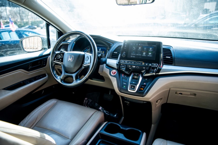 2019 Honda Odyssey EX-L Auto, available for sale in Newark, New Jersey | Champion Of Newark. Newark, New Jersey 2019 Honda Odyssey EX-L Auto, available for sale in Newark, New Jersey | Champion Of Newark. Newark, New Jersey