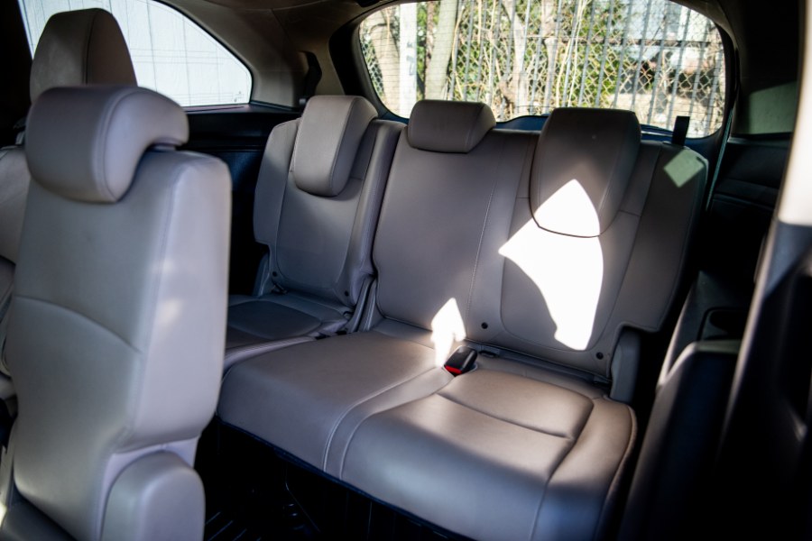 2019 Honda Odyssey EX-L Auto, available for sale in Newark, New Jersey | Champion Of Newark. Newark, New Jersey 2019 Honda Odyssey EX-L Auto, available for sale in Newark, New Jersey | Champion Of Newark. Newark, New Jersey