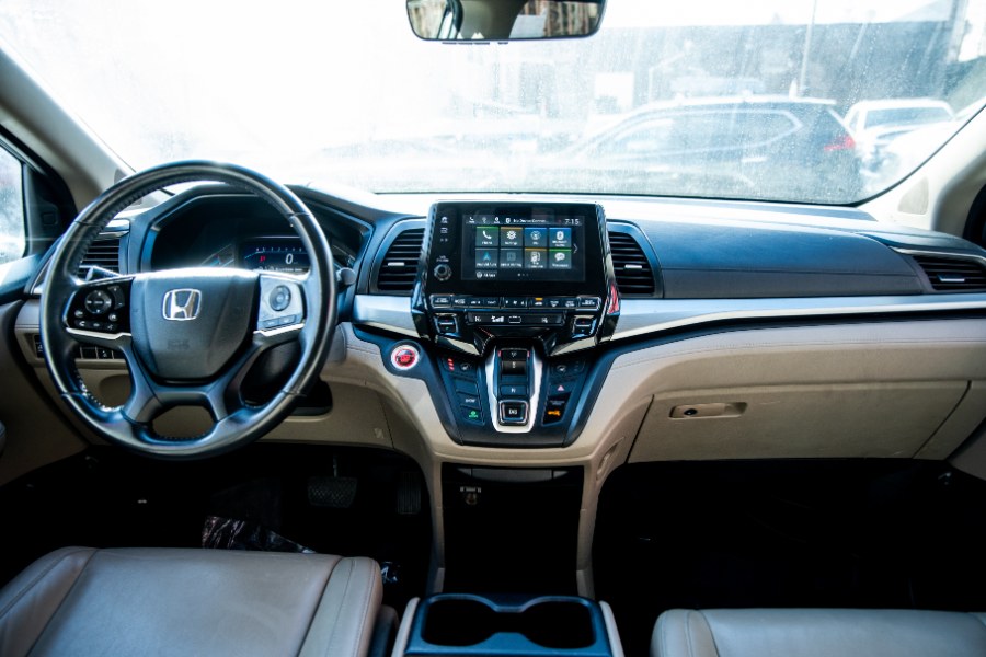 2019 Honda Odyssey EX-L Auto, available for sale in Newark, New Jersey | Champion Of Newark. Newark, New Jersey 2019 Honda Odyssey EX-L Auto, available for sale in Newark, New Jersey | Champion Of Newark. Newark, New Jersey