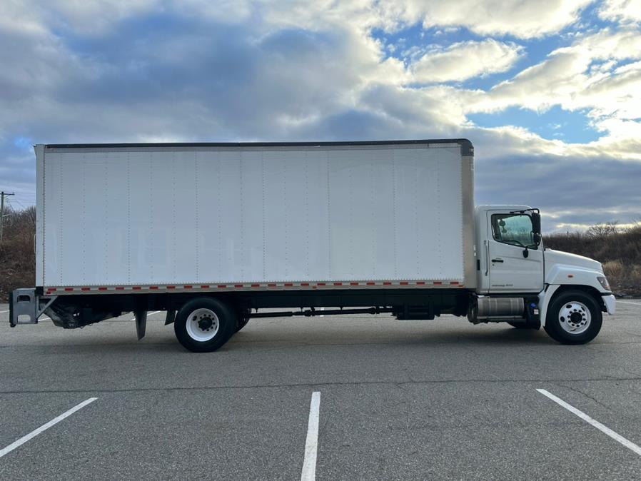 2020 HINO 268A 26FT MORGAN BOX/MAXON LIFTGATE NON CDL, available for sale in Paterson, New Jersey | Speedway Commercial Motors LLC. Paterson, New Jersey 2020 HINO 268A 26FT MORGAN BOX/MAXON LIFTGATE NON CDL, available for sale in Paterson, New Jersey | Speedway Commercial Motors LLC. Paterson, New Jersey