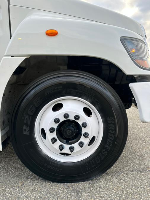 2020 HINO 268A 26FT MORGAN BOX/MAXON LIFTGATE NON CDL, available for sale in Paterson, New Jersey | Speedway Commercial Motors LLC. Paterson, New Jersey 2020 HINO 268A 26FT MORGAN BOX/MAXON LIFTGATE NON CDL, available for sale in Paterson, New Jersey | Speedway Commercial Motors LLC. Paterson, New Jersey
