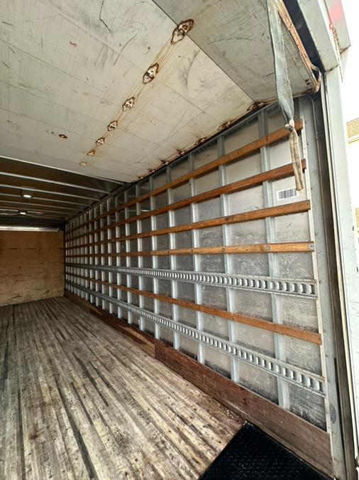 2020 HINO 268A 26FT MORGAN BOX/MAXON LIFTGATE NON CDL, available for sale in Paterson, New Jersey | Speedway Commercial Motors LLC. Paterson, New Jersey 2020 HINO 268A 26FT MORGAN BOX/MAXON LIFTGATE NON CDL, available for sale in Paterson, New Jersey | Speedway Commercial Motors LLC. Paterson, New Jersey