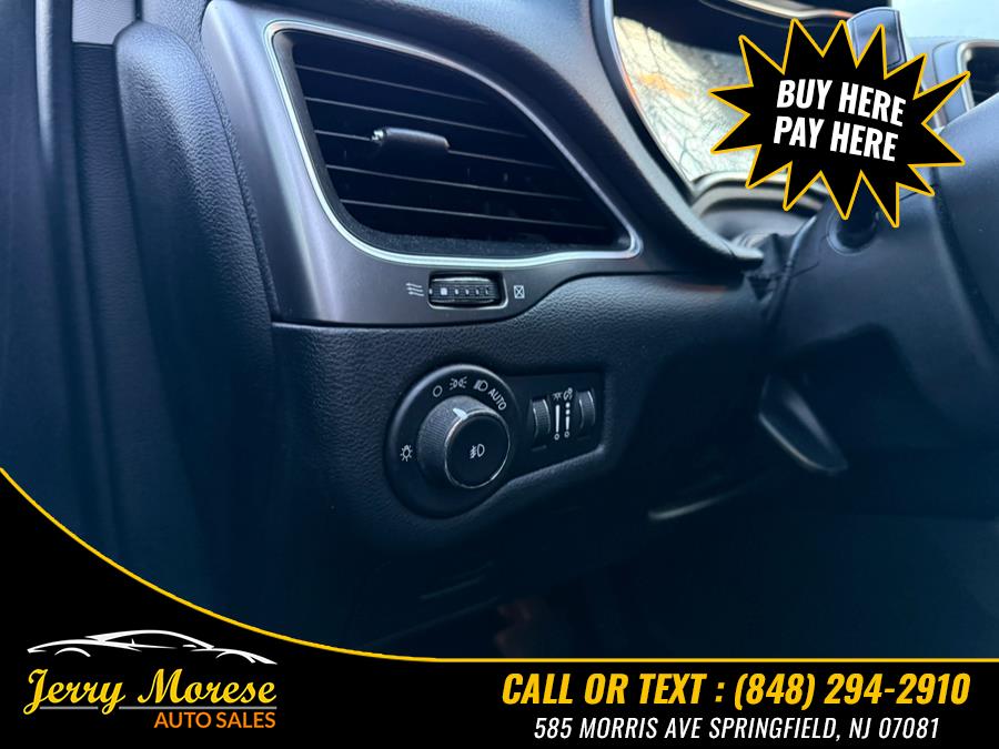 2019 Jeep Cherokee Latitude Plus 4x4, available for sale in Springfield, New Jersey | Jerry Morese Auto Sales. Springfield, New Jersey 2019 Jeep Cherokee Latitude Plus 4x4, available for sale in Springfield, New Jersey | Jerry Morese Auto Sales. Springfield, New Jersey