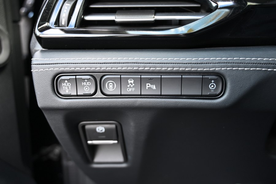 2022 Acura MDX SH-AWD w/Advance Package, available for sale in Waterbury, Connecticut | Highline Car Connection. Waterbury, Connecticut 2022 Acura MDX SH-AWD w/Advance Package, available for sale in Waterbury, Connecticut | Highline Car Connection. Waterbury, Connecticut