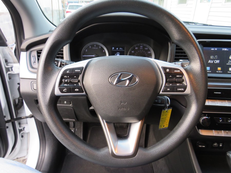 2019 Hyundai Sonata SE 2.4L, available for sale in Middle Village, New York | Road Masters II INC. Middle Village, New York 2019 Hyundai Sonata SE 2.4L, available for sale in Middle Village, New York | Road Masters II INC. Middle Village, New York