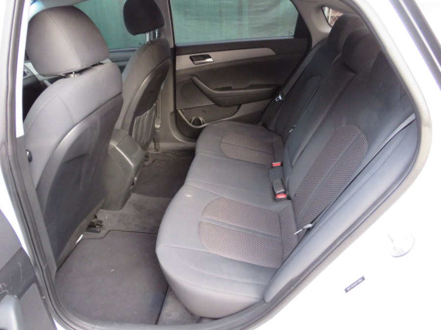 2019 Hyundai Sonata SE 2.4L, available for sale in Middle Village, New York | Road Masters II INC. Middle Village, New York 2019 Hyundai Sonata SE 2.4L, available for sale in Middle Village, New York | Road Masters II INC. Middle Village, New York