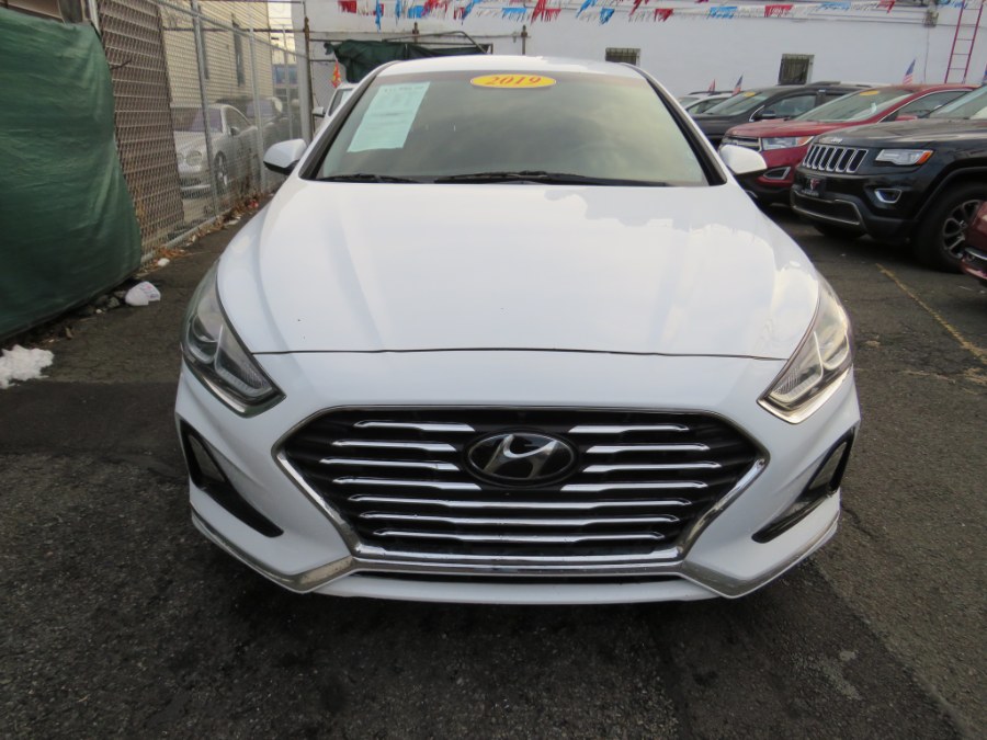 2019 Hyundai Sonata SE 2.4L, available for sale in Middle Village, New York | Road Masters II INC. Middle Village, New York 2019 Hyundai Sonata SE 2.4L, available for sale in Middle Village, New York | Road Masters II INC. Middle Village, New York