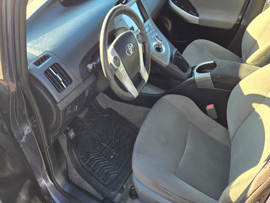 2014 Toyota Prius 5dr HB One (Natl), available for sale in West Haven, Connecticut | Uzun Auto. West Haven, Connecticut 2014 Toyota Prius 5dr HB One (Natl), available for sale in West Haven, Connecticut | Uzun Auto. West Haven, Connecticut