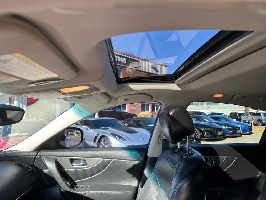 2017 INFINITI QX70 AWD, available for sale in South Windsor, Connecticut | Mike And Tony Auto Sales, Inc. South Windsor, Connecticut 2017 INFINITI QX70 AWD, available for sale in South Windsor, Connecticut | Mike And Tony Auto Sales, Inc. South Windsor, Connecticut