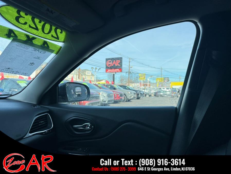 2023 Jeep Cherokee Altitude Lux 4x4, available for sale in Linden, New Jersey | Car Zone. Linden, New Jersey 2023 Jeep Cherokee Altitude Lux 4x4, available for sale in Linden, New Jersey | Car Zone. Linden, New Jersey