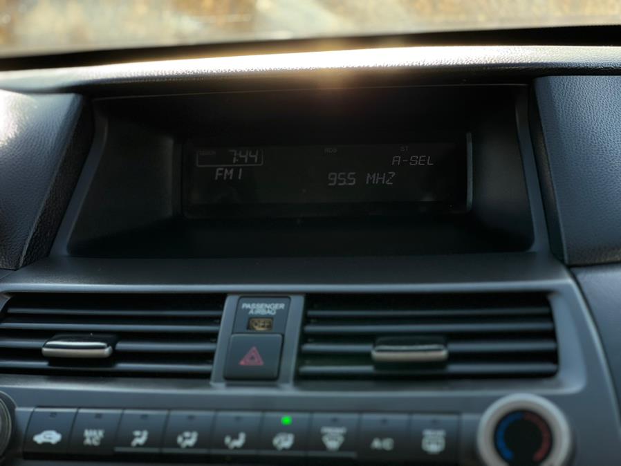 2012 Honda Accord Sdn 4dr I4 Auto SE, available for sale in Paterson, New Jersey | Speedway Motors LLC. Paterson, New Jersey 2012 Honda Accord Sdn 4dr I4 Auto SE, available for sale in Paterson, New Jersey | Speedway Motors LLC. Paterson, New Jersey