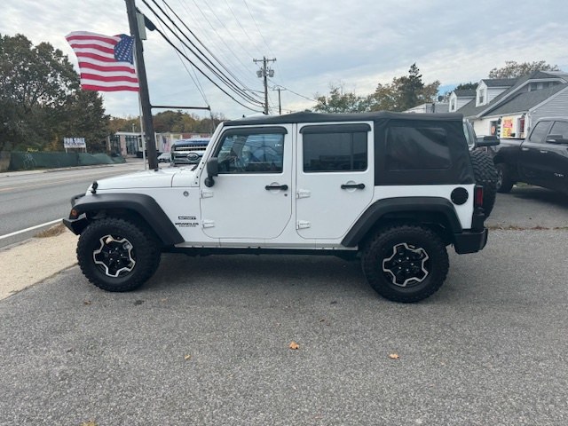 Used 2012 Jeep Wrangler Unlimited in Huntington Station, New York | Huntington Auto Mall. Huntington Station, New York