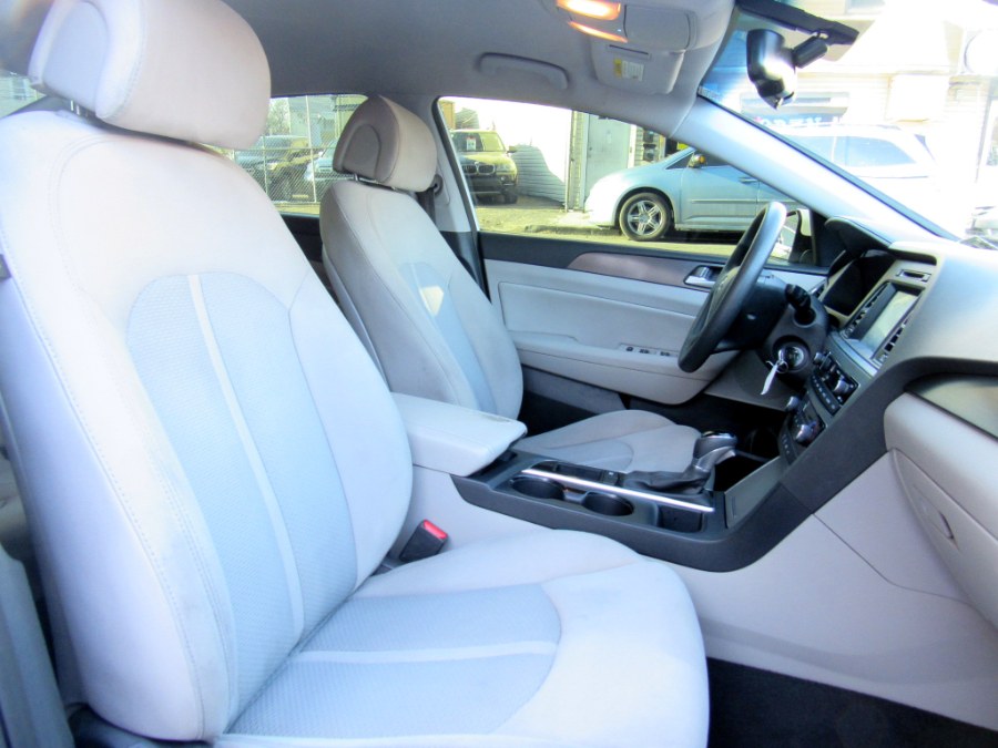 2016 Hyundai Sonata 4dr Sdn 2.4L Sport, available for sale in Paterson, New Jersey | MFG Prestige Auto Group. Paterson, New Jersey 2016 Hyundai Sonata 4dr Sdn 2.4L Sport, available for sale in Paterson, New Jersey | MFG Prestige Auto Group. Paterson, New Jersey