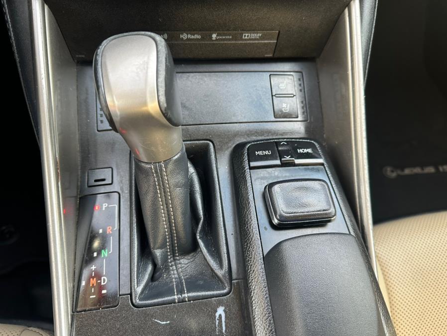 2016 Lexus IS 300 4dr Sdn AWD, available for sale in South Windsor, Connecticut | Mike And Tony Auto Sales, Inc. South Windsor, Connecticut 2016 Lexus IS 300 4dr Sdn AWD, available for sale in South Windsor, Connecticut | Mike And Tony Auto Sales, Inc. South Windsor, Connecticut