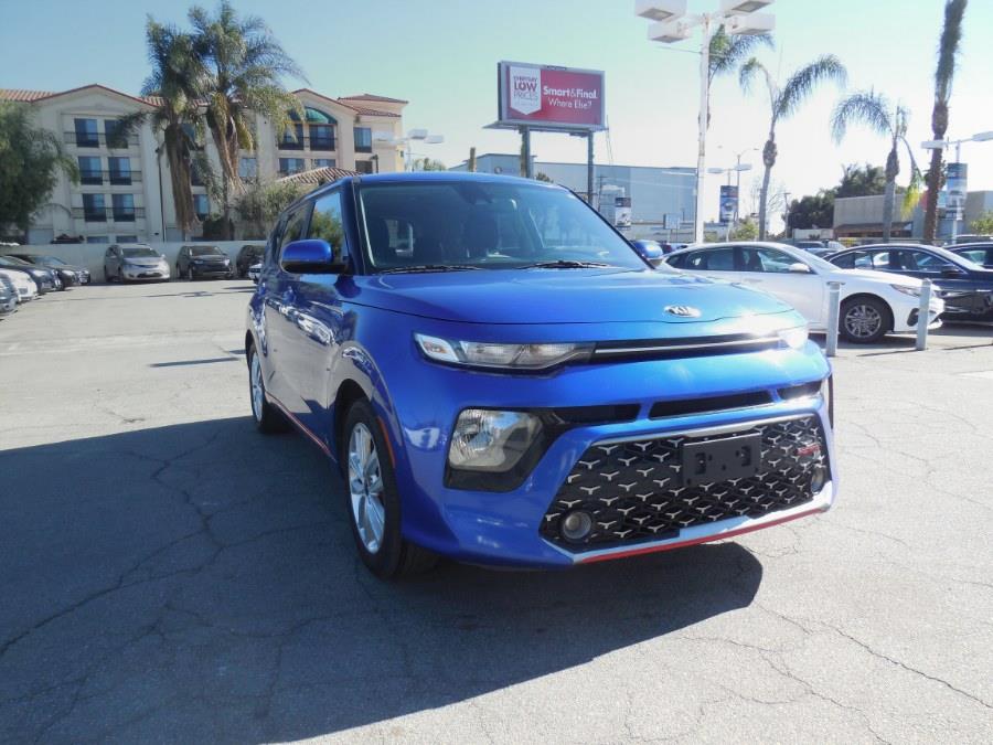 Used 2020 Kia Soul in Hawaiian Gardens, California | Luxe Motors. Hawaiian Gardens, California