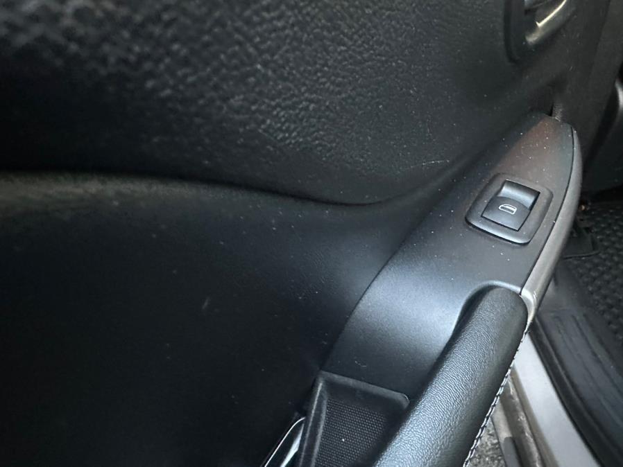 2019 Jeep Cherokee Latitude Plus 4x4, available for sale in Jersey City, New Jersey | Car Valley Group. Jersey City, New Jersey 2019 Jeep Cherokee Latitude Plus 4x4, available for sale in Jersey City, New Jersey | Car Valley Group. Jersey City, New Jersey