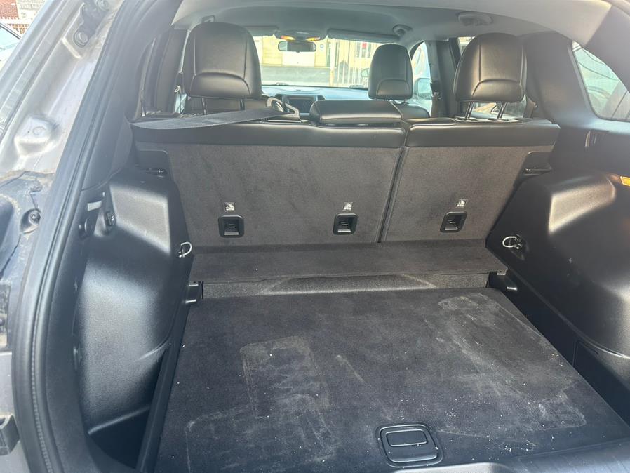 2019 Jeep Cherokee Latitude Plus 4x4, available for sale in Jersey City, New Jersey | Car Valley Group. Jersey City, New Jersey 2019 Jeep Cherokee Latitude Plus 4x4, available for sale in Jersey City, New Jersey | Car Valley Group. Jersey City, New Jersey