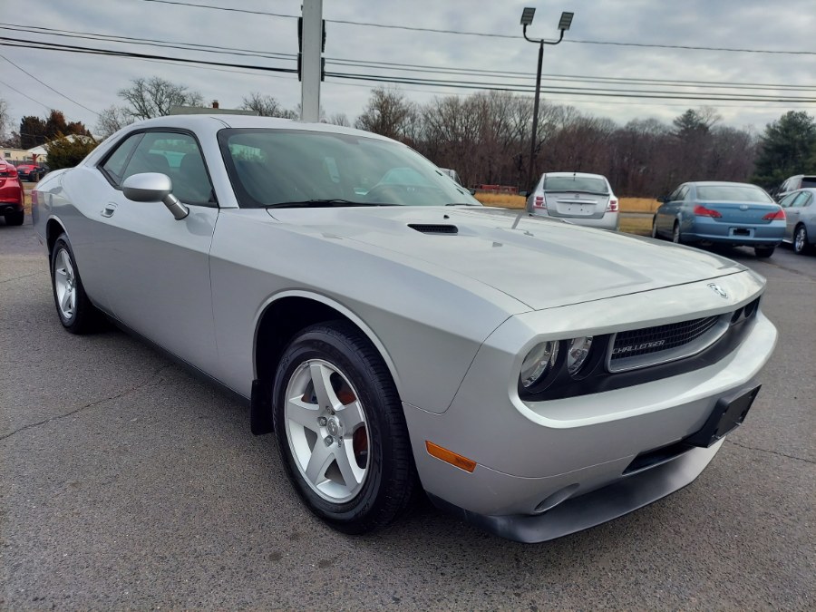 2010 Dodge Challenger 2dr Cpe SE, available for sale in East Windsor, Connecticut | United Auto Sales of E Windsor, Inc. East Windsor, Connecticut 2010 Dodge Challenger 2dr Cpe SE, available for sale in East Windsor, Connecticut | United Auto Sales of E Windsor, Inc. East Windsor, Connecticut