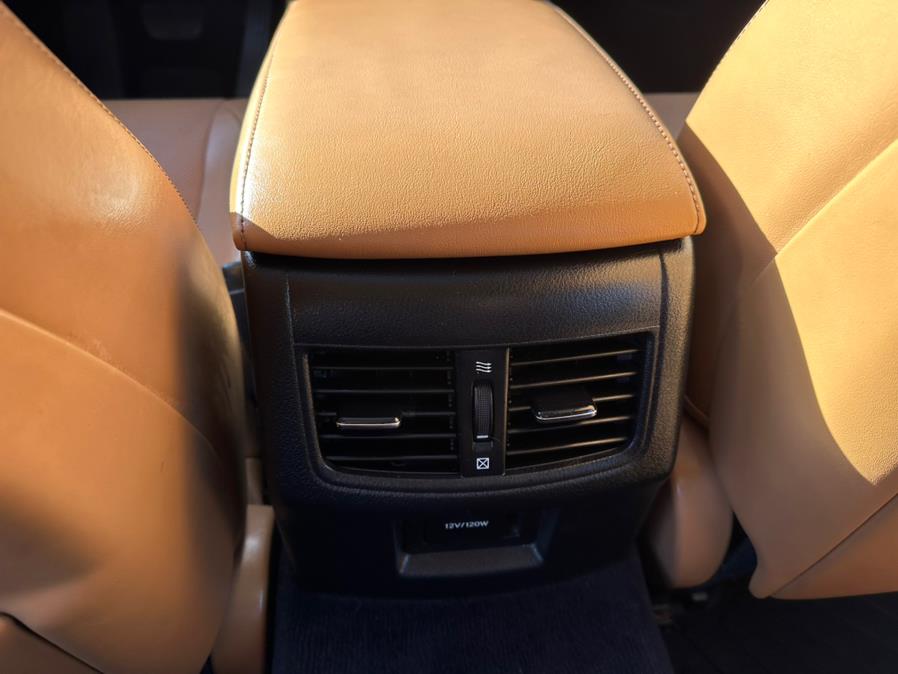 2013 Lexus GS 350 4dr Sdn AWD, available for sale in South Windsor, Connecticut | Mike And Tony Auto Sales, Inc. South Windsor, Connecticut 2013 Lexus GS 350 4dr Sdn AWD, available for sale in South Windsor, Connecticut | Mike And Tony Auto Sales, Inc. South Windsor, Connecticut