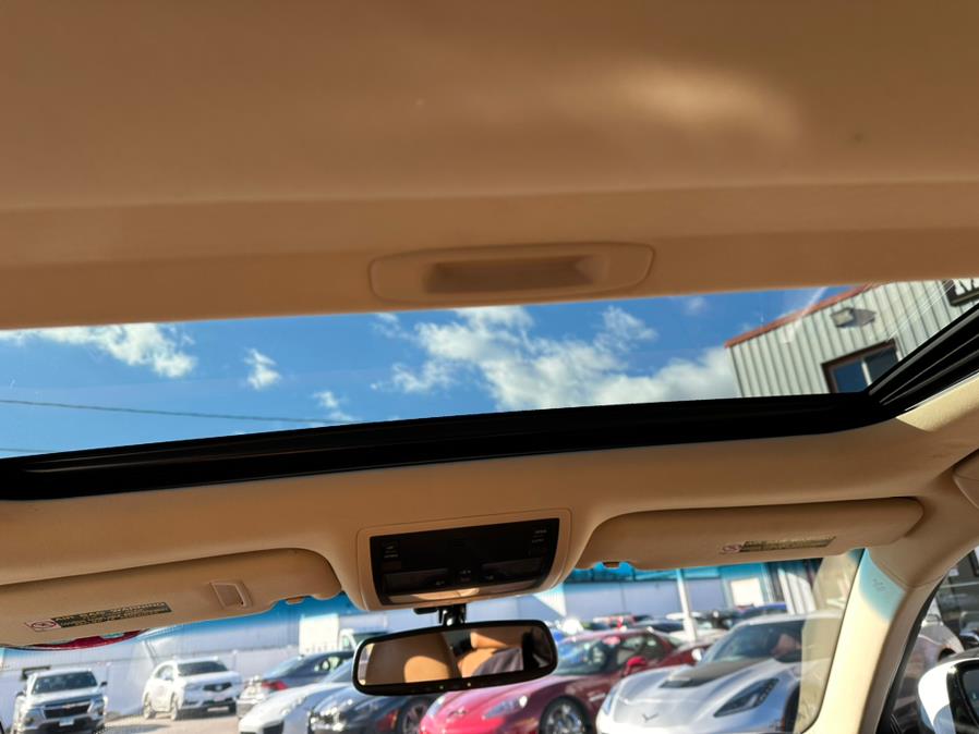 2013 Lexus GS 350 4dr Sdn AWD, available for sale in South Windsor, Connecticut | Mike And Tony Auto Sales, Inc. South Windsor, Connecticut 2013 Lexus GS 350 4dr Sdn AWD, available for sale in South Windsor, Connecticut | Mike And Tony Auto Sales, Inc. South Windsor, Connecticut