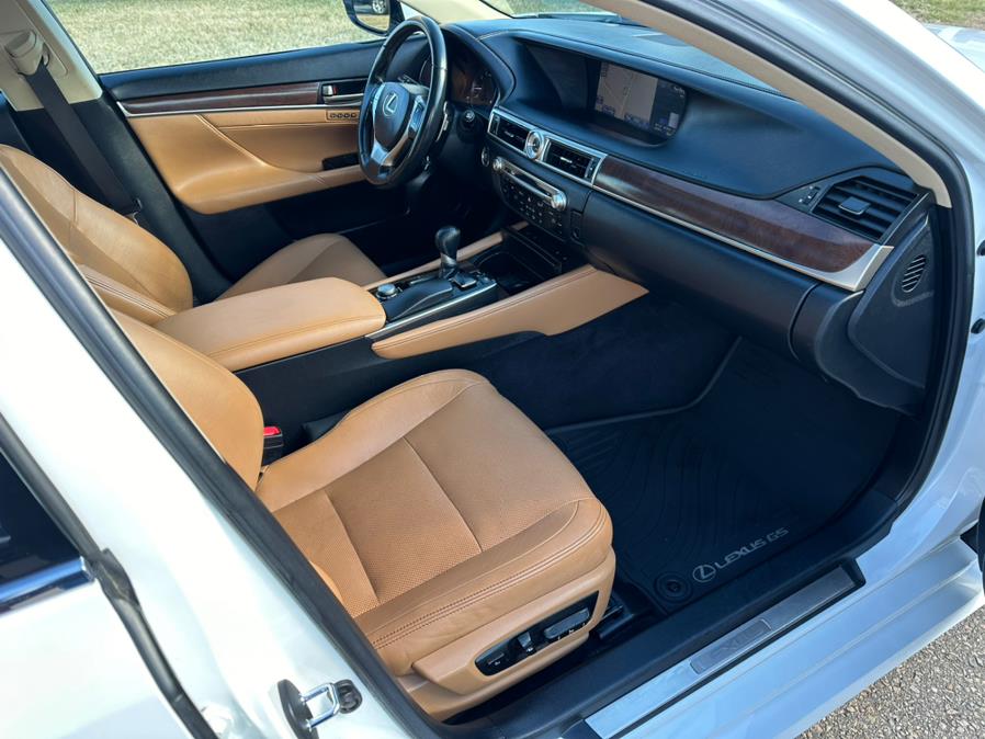 2013 Lexus GS 350 4dr Sdn AWD, available for sale in South Windsor, Connecticut | Mike And Tony Auto Sales, Inc. South Windsor, Connecticut 2013 Lexus GS 350 4dr Sdn AWD, available for sale in South Windsor, Connecticut | Mike And Tony Auto Sales, Inc. South Windsor, Connecticut