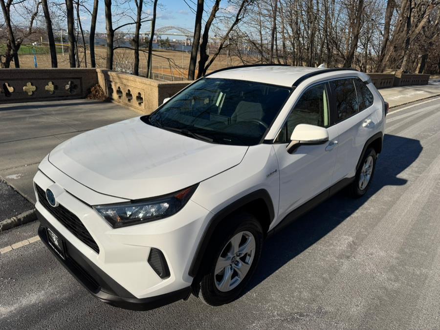 2019 Toyota RAV4 Hybrid LE AWD (Natl), available for sale in Jersey City, New Jersey | Zettes Auto Mall. Jersey City, New Jersey 2019 Toyota RAV4 Hybrid LE AWD (Natl), available for sale in Jersey City, New Jersey | Zettes Auto Mall. Jersey City, New Jersey
