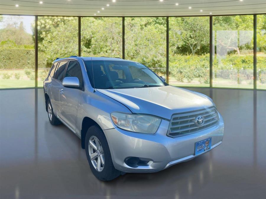 Used 2009 Toyota Highlander in Yonkers, New York | Automax of Yonkers LLC.. Yonkers, New York