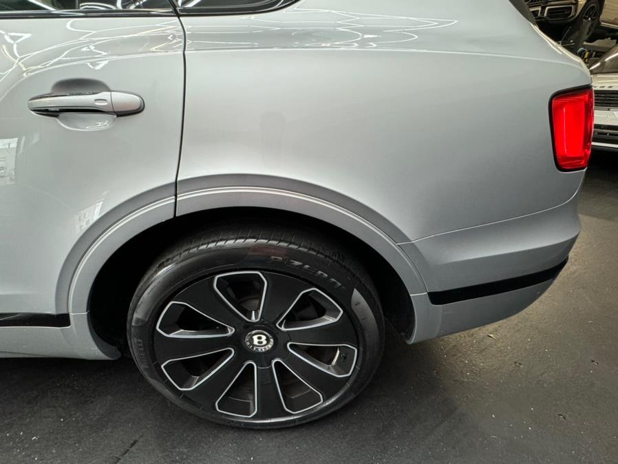 2020 Bentley Bentayga Design Edition AWD, available for sale in North Miami, Florida | Bal Harbour Motor Group. North Miami, Florida 2020 Bentley Bentayga Design Edition AWD, available for sale in North Miami, Florida | Bal Harbour Motor Group. North Miami, Florida