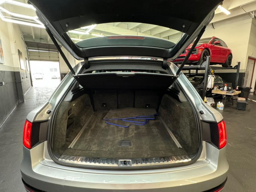 2020 Bentley Bentayga Design Edition AWD, available for sale in North Miami, Florida | Bal Harbour Motor Group. North Miami, Florida 2020 Bentley Bentayga Design Edition AWD, available for sale in North Miami, Florida | Bal Harbour Motor Group. North Miami, Florida