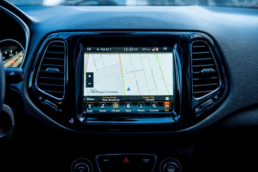 2018 Jeep Compass Limited 4x4, available for sale in Newark, New Jersey | Champion Of Newark. Newark, New Jersey 2018 Jeep Compass Limited 4x4, available for sale in Newark, New Jersey | Champion Of Newark. Newark, New Jersey