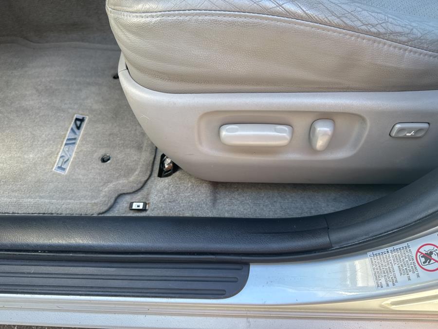 2009 Toyota RAV4 4WD 4dr Limited, available for sale in Waterbury, Connecticut | National Auto Brokers, Inc.. Waterbury, Connecticut 2009 Toyota RAV4 4WD 4dr Limited, available for sale in Waterbury, Connecticut | National Auto Brokers, Inc.. Waterbury, Connecticut