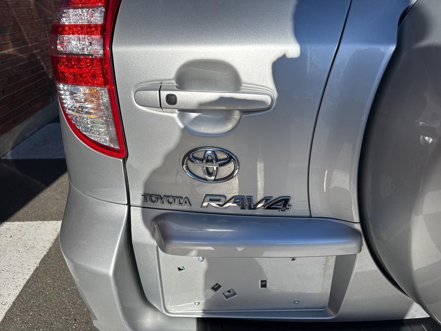 2009 Toyota RAV4 4WD 4dr Limited, available for sale in Waterbury, Connecticut | National Auto Brokers, Inc.. Waterbury, Connecticut 2009 Toyota RAV4 4WD 4dr Limited, available for sale in Waterbury, Connecticut | National Auto Brokers, Inc.. Waterbury, Connecticut