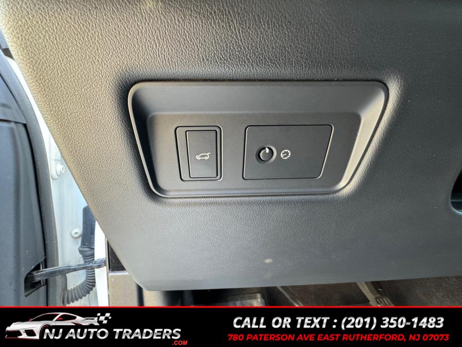 2016 Land Rover Range Rover Sport 4WD 4dr V6 HSE, available for sale in East Rutherford, New Jersey | NJ Auto Traders. East Rutherford, New Jersey 2016 Land Rover Range Rover Sport 4WD 4dr V6 HSE, available for sale in East Rutherford, New Jersey | NJ Auto Traders. East Rutherford, New Jersey