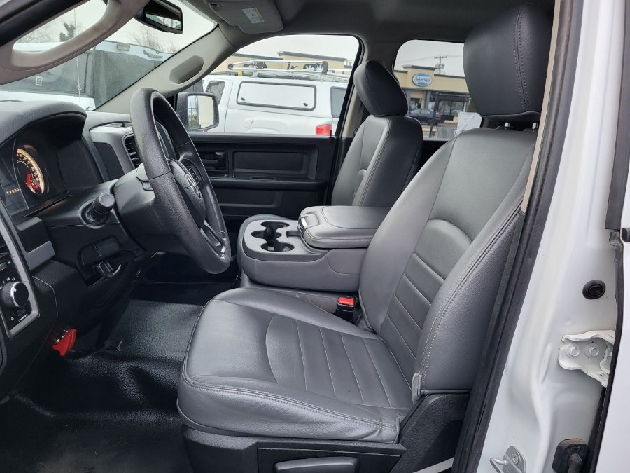 2019 Ram 1500 Classic LONG BED W CAP Tradesman 4x2 / CAP, available for sale in COPIAGUE, New York | Warwick Auto Sales Inc. COPIAGUE, New York 2019 Ram 1500 Classic LONG BED W CAP Tradesman 4x2 / CAP, available for sale in COPIAGUE, New York | Warwick Auto Sales Inc. COPIAGUE, New York