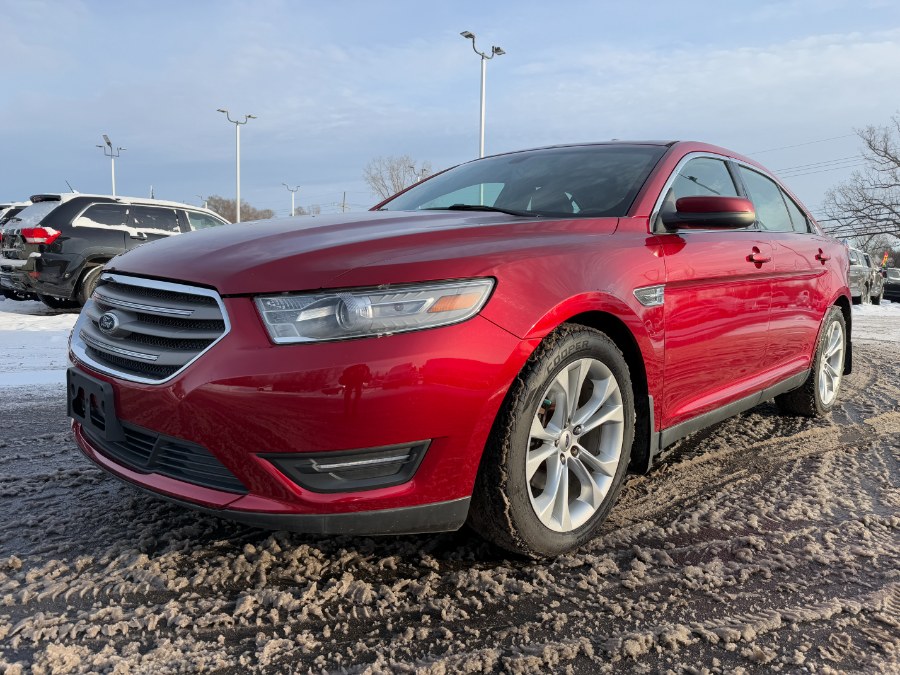 Used 2013 Ford Taurus in Ortonville, Michigan | Marsh Auto Sales LLC. Ortonville, Michigan