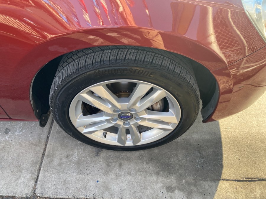 2013 Volvo S60 4dr Sdn T5 AWD, available for sale in Middle Village, New York | Middle Village Motors . Middle Village, New York 2013 Volvo S60 4dr Sdn T5 AWD, available for sale in Middle Village, New York | Middle Village Motors . Middle Village, New York