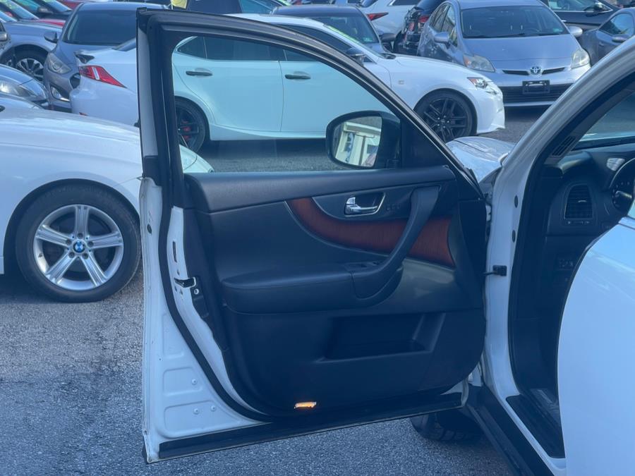 2010 Infiniti FX35 AWD 4dr, available for sale in Irvington , New Jersey | Auto Haus of Irvington Corp. Irvington , New Jersey 2010 Infiniti FX35 AWD 4dr, available for sale in Irvington , New Jersey | Auto Haus of Irvington Corp. Irvington , New Jersey