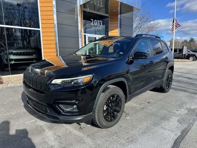 Used 2023 Jeep Cherokee in Avon, Connecticut | Sullivan Automotive Group. Avon, Connecticut