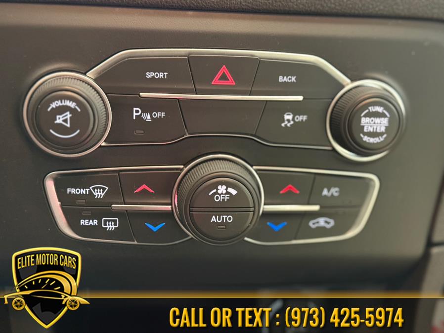 2015 Dodge Charger 4dr Sdn SXT, available for sale in Newark, New Jersey | Elite Motor Cars. Newark, New Jersey 2015 Dodge Charger 4dr Sdn SXT, available for sale in Newark, New Jersey | Elite Motor Cars. Newark, New Jersey