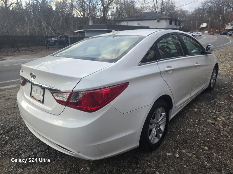 2013 Hyundai Sonata 4dr Sdn 2.4L Auto Limited, available for sale in Bloomingdale, New Jersey | Bloomingdale Auto Group. Bloomingdale, New Jersey 2013 Hyundai Sonata 4dr Sdn 2.4L Auto Limited, available for sale in Bloomingdale, New Jersey | Bloomingdale Auto Group. Bloomingdale, New Jersey
