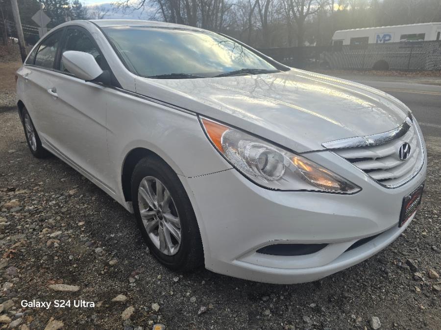 2013 Hyundai Sonata 4dr Sdn 2.4L Auto Limited, available for sale in Bloomingdale, New Jersey | Bloomingdale Auto Group. Bloomingdale, New Jersey 2013 Hyundai Sonata 4dr Sdn 2.4L Auto Limited, available for sale in Bloomingdale, New Jersey | Bloomingdale Auto Group. Bloomingdale, New Jersey