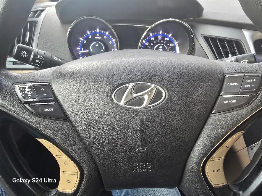 2013 Hyundai Sonata 4dr Sdn 2.4L Auto Limited, available for sale in Bloomingdale, New Jersey | Bloomingdale Auto Group. Bloomingdale, New Jersey 2013 Hyundai Sonata 4dr Sdn 2.4L Auto Limited, available for sale in Bloomingdale, New Jersey | Bloomingdale Auto Group. Bloomingdale, New Jersey