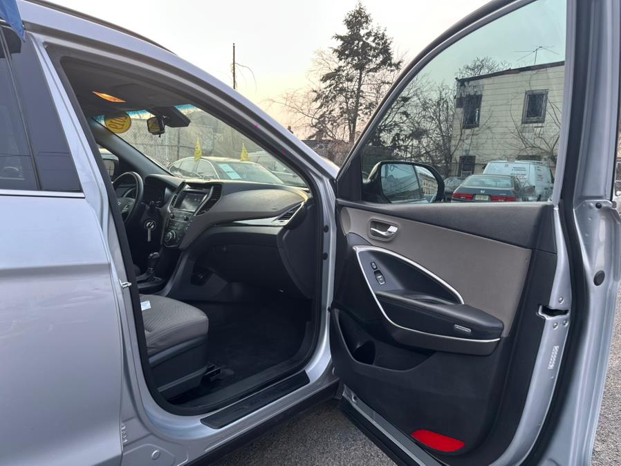 2019 Hyundai Santa Fe Xl SE AWD 4dr Crossover, available for sale in Irvington, New Jersey | Best Cars R Us. Irvington, New Jersey 2019 Hyundai Santa Fe Xl SE AWD 4dr Crossover, available for sale in Irvington, New Jersey | Best Cars R Us. Irvington, New Jersey